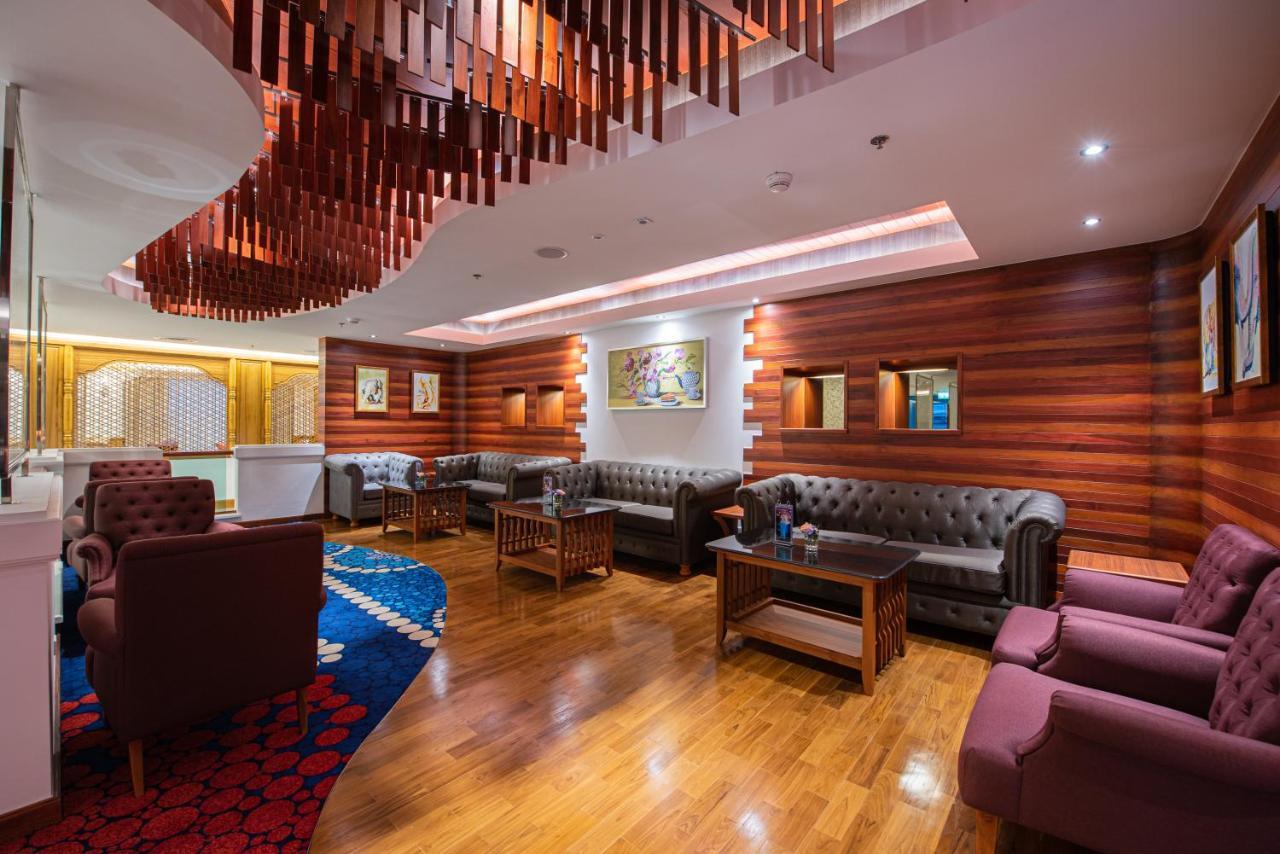 The Empress Premier Chiang Mai - Sha Extra Plus Екстериор снимка The lounge at the airport