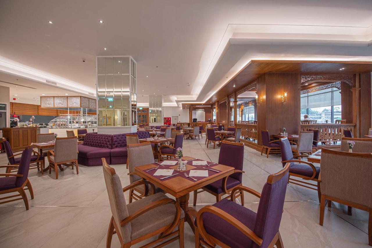 The Empress Premier Chiang Mai - Sha Extra Plus Екстериор снимка The restaurant